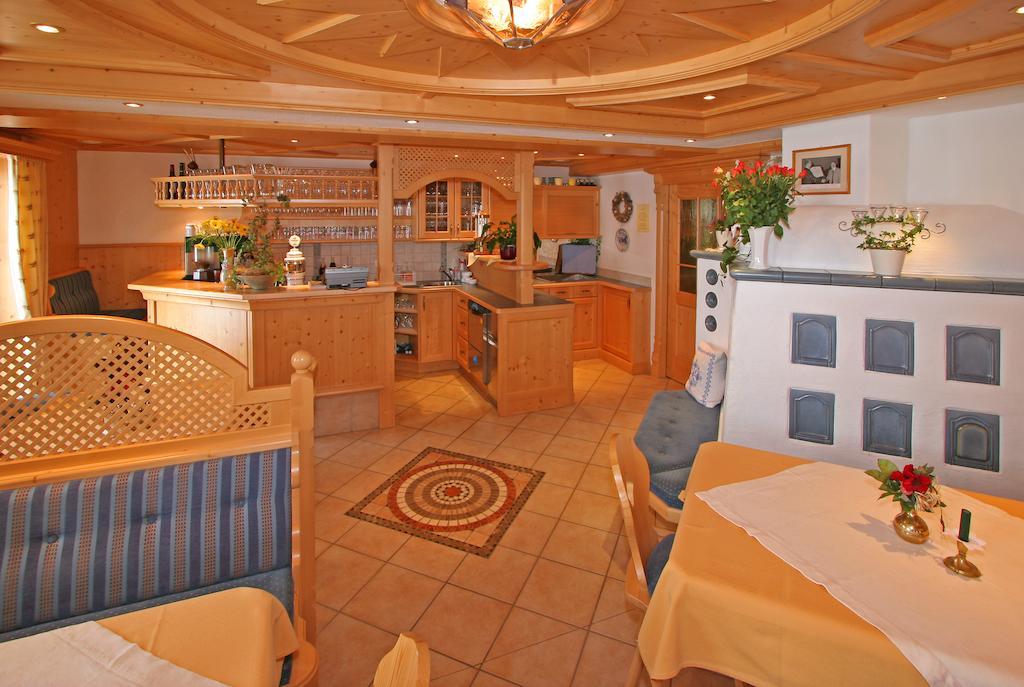 Hotel Garni Hanslerhof Gerlos Exteriör bild