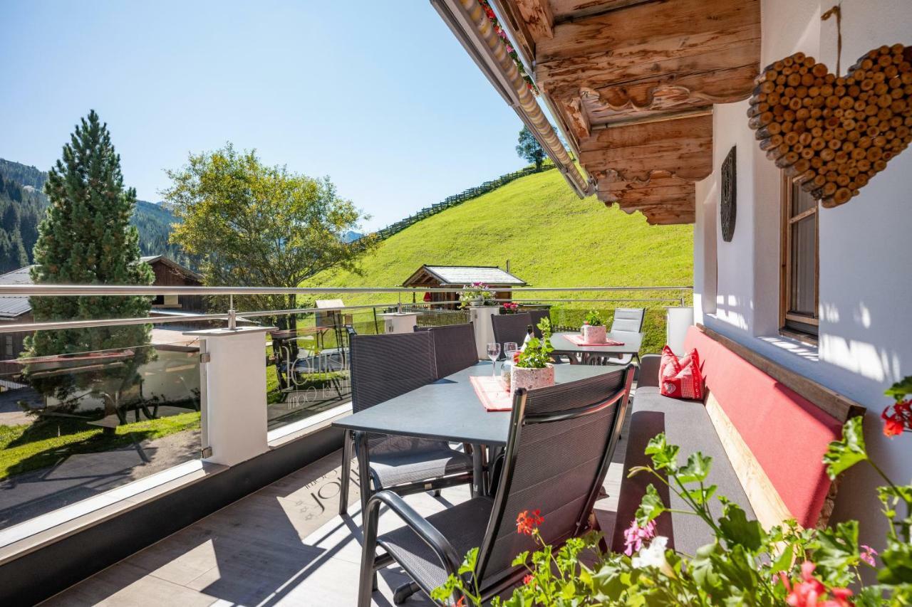 Hotel Garni Hanslerhof Gerlos Exteriör bild